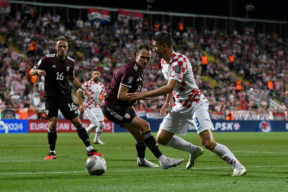 Croacia goleó 5 a 0 a Letonia como local y sueña con la Eurocopa
