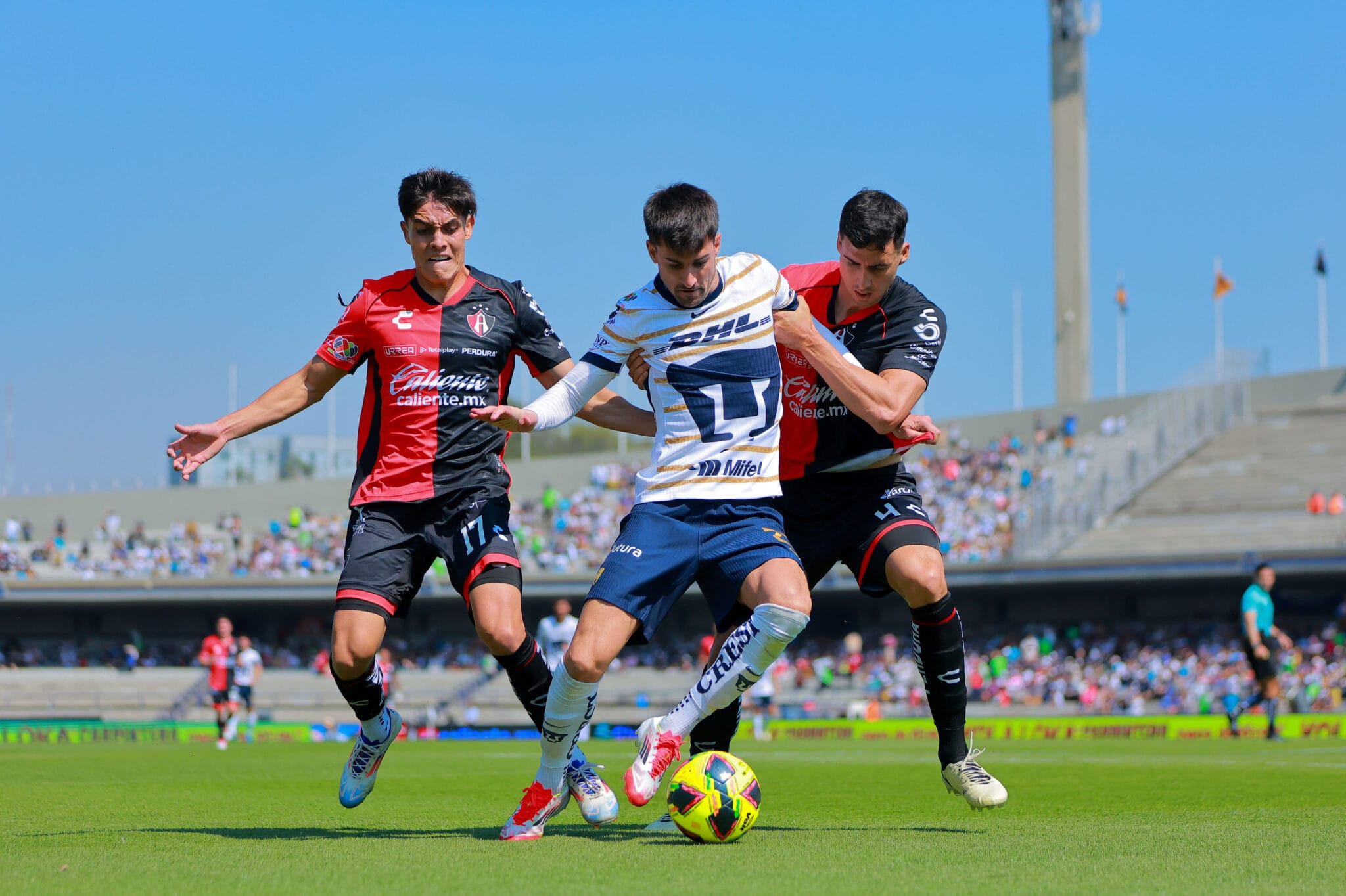 Pumas y Atlas no se sacaron ventajas en el Olímpico Universitario en el ...