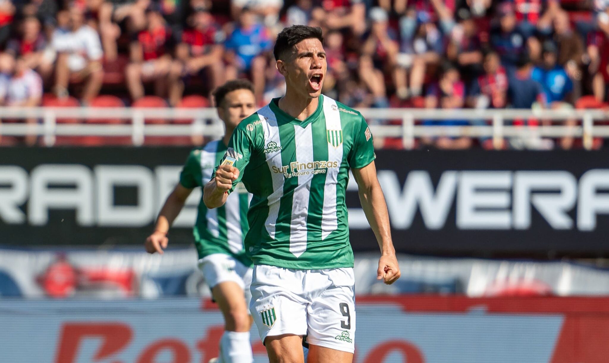 ¡No se puede creer! – Un futbolista de Banfield perdió sus documentos en el encuentro ante Newell’s