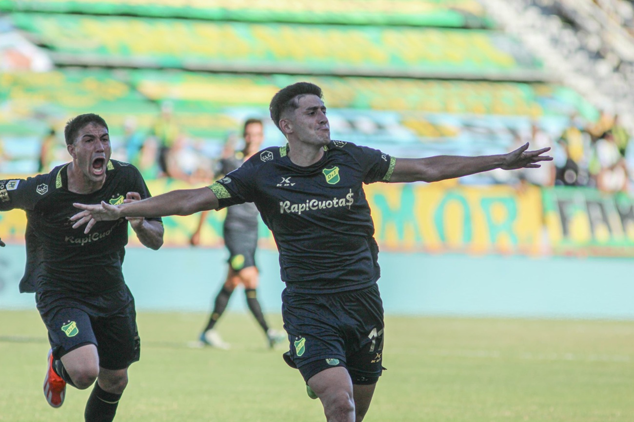 Defensa y Justicia desfiló en Mar del Plata con la primera gran goleada del Torneo Apertura