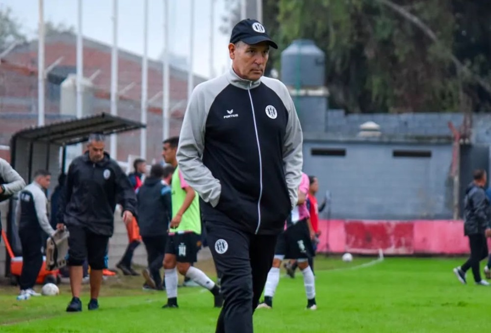 El fútbol argentino está de luto: Falleció Gustavo Cisneros