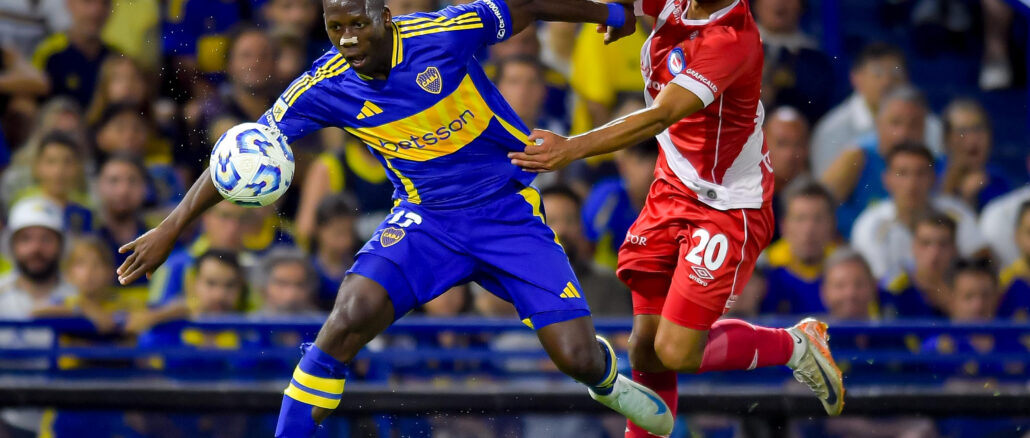 Boca Juniors v Argentinos Juniors - Torneo Apertura Betano 2025