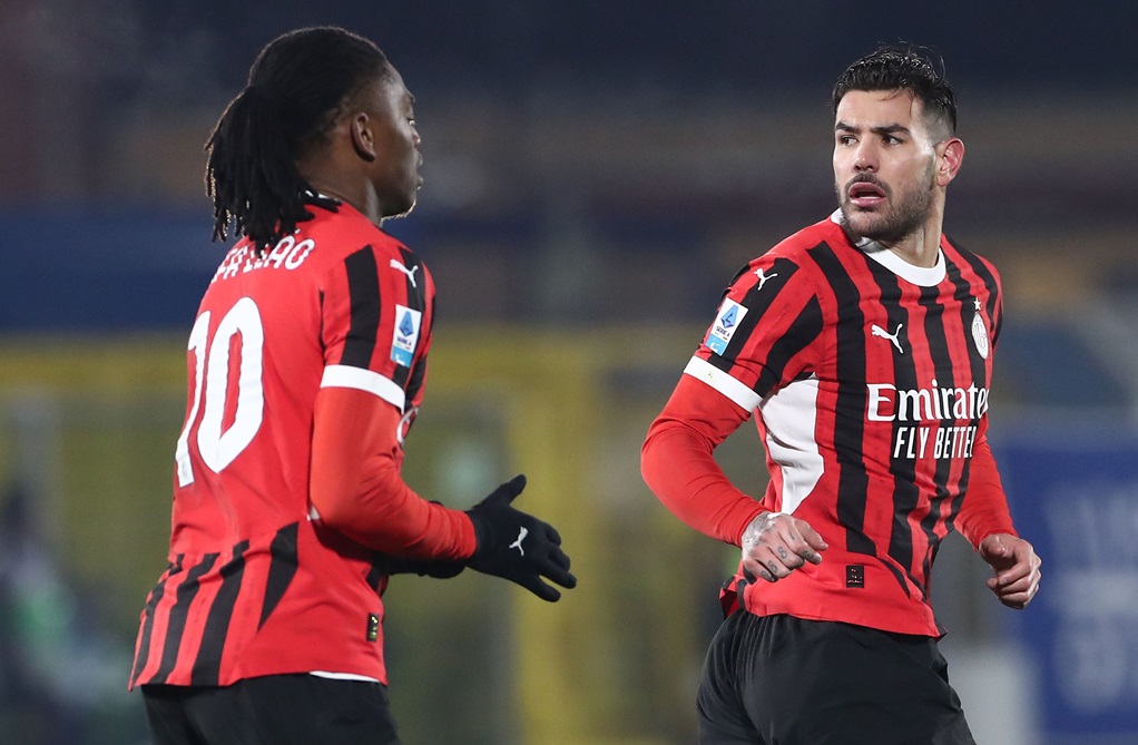 Theo Hernández hizo historia en Milan y superó al legendario Paolo Maldini