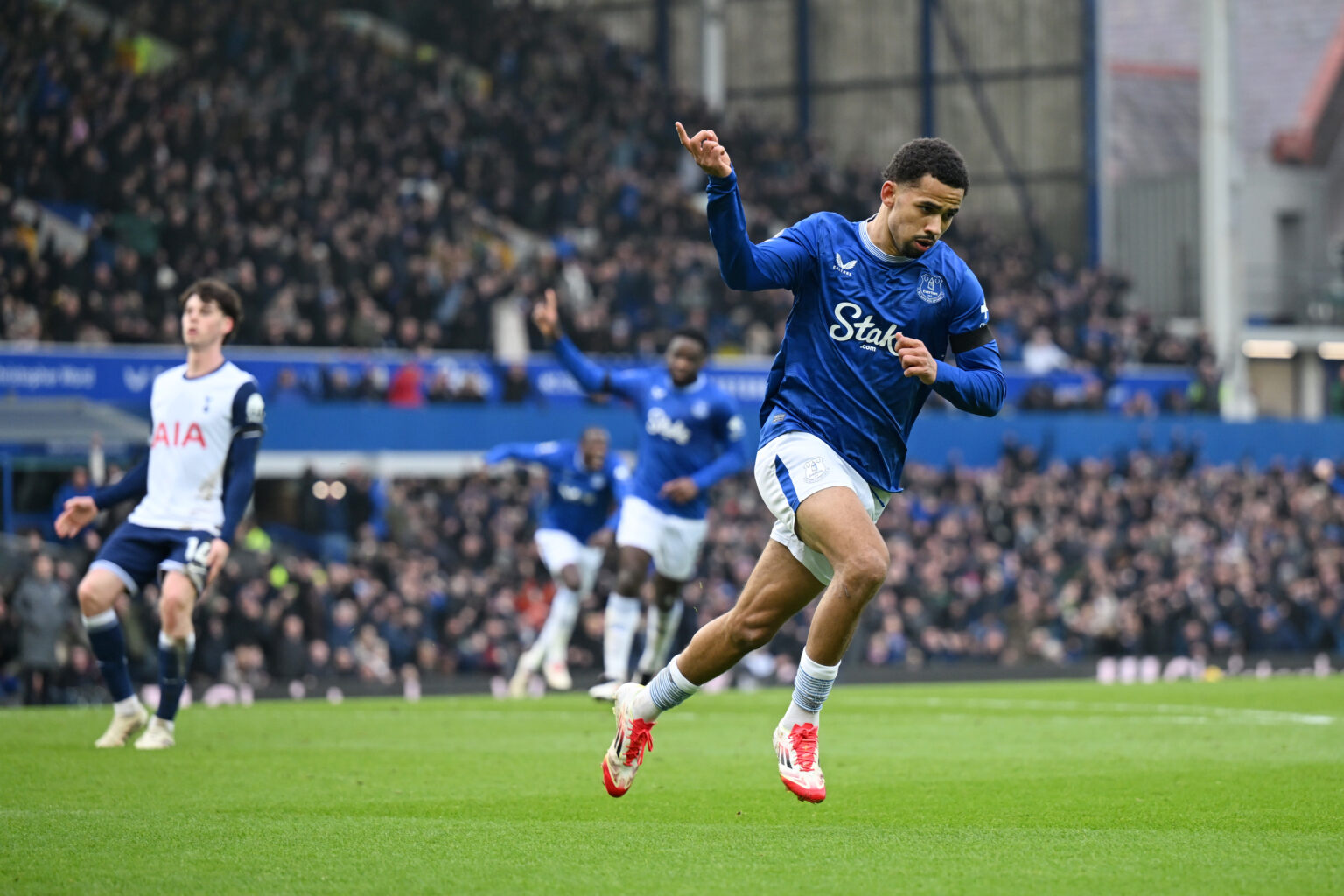 El golazo del Everton al Tottenham que ya es viral en el fútbol: 20