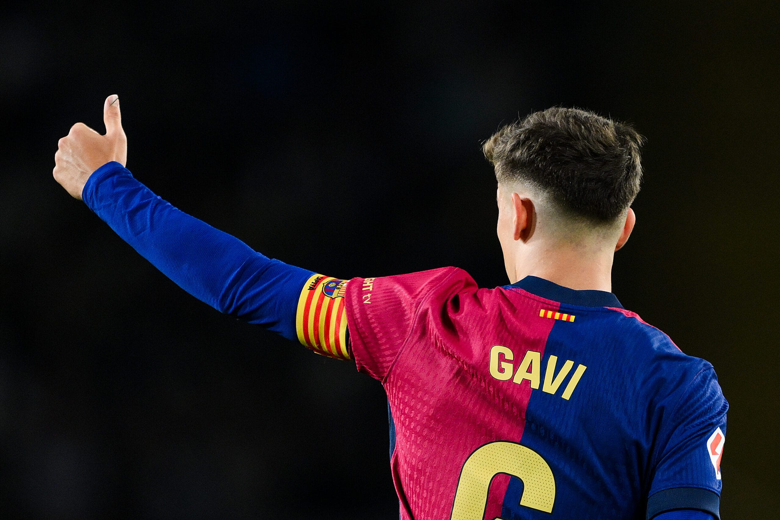 Barcelona empezó con el chip de la Supercopa y ya le gana al Betis desde el vestuario con gol de Gavi