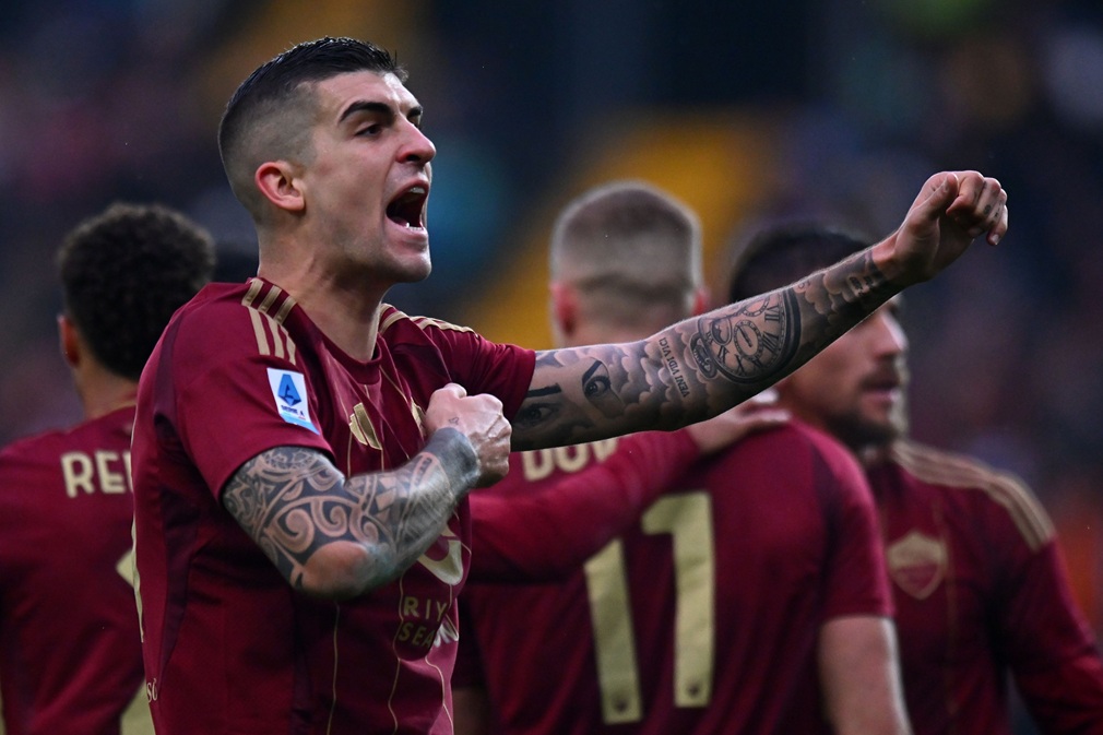 Roma volvió a ganar y sigue recuperando terreno en Serie A