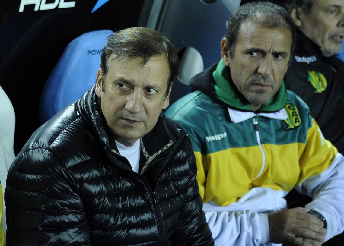 Nueva Chicago se movió rápido y abrochó a Walter Perazzo