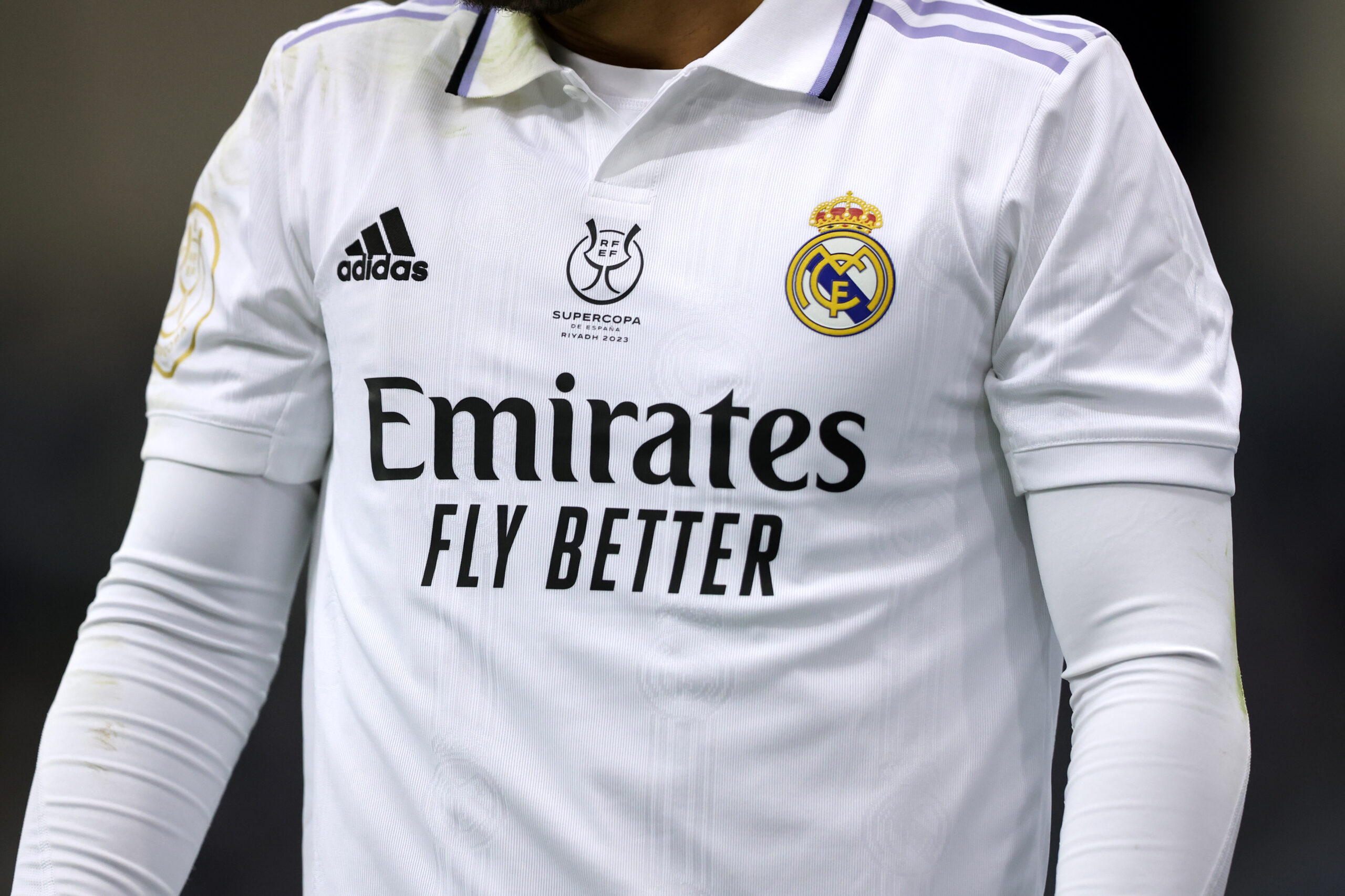 ¡Bomba! Se filtra la nueva camiseta alternativa del Real Madrid con un detalle especial de Bernabéu