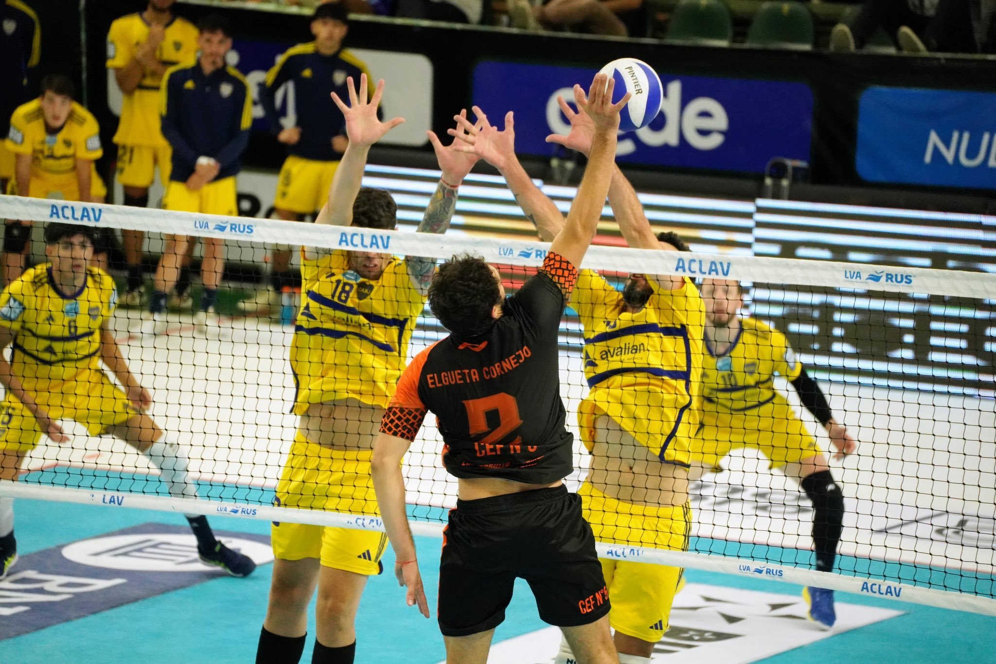 Voley: CEF N°5 superó a Boca y se sostiene en la punta de la Liga