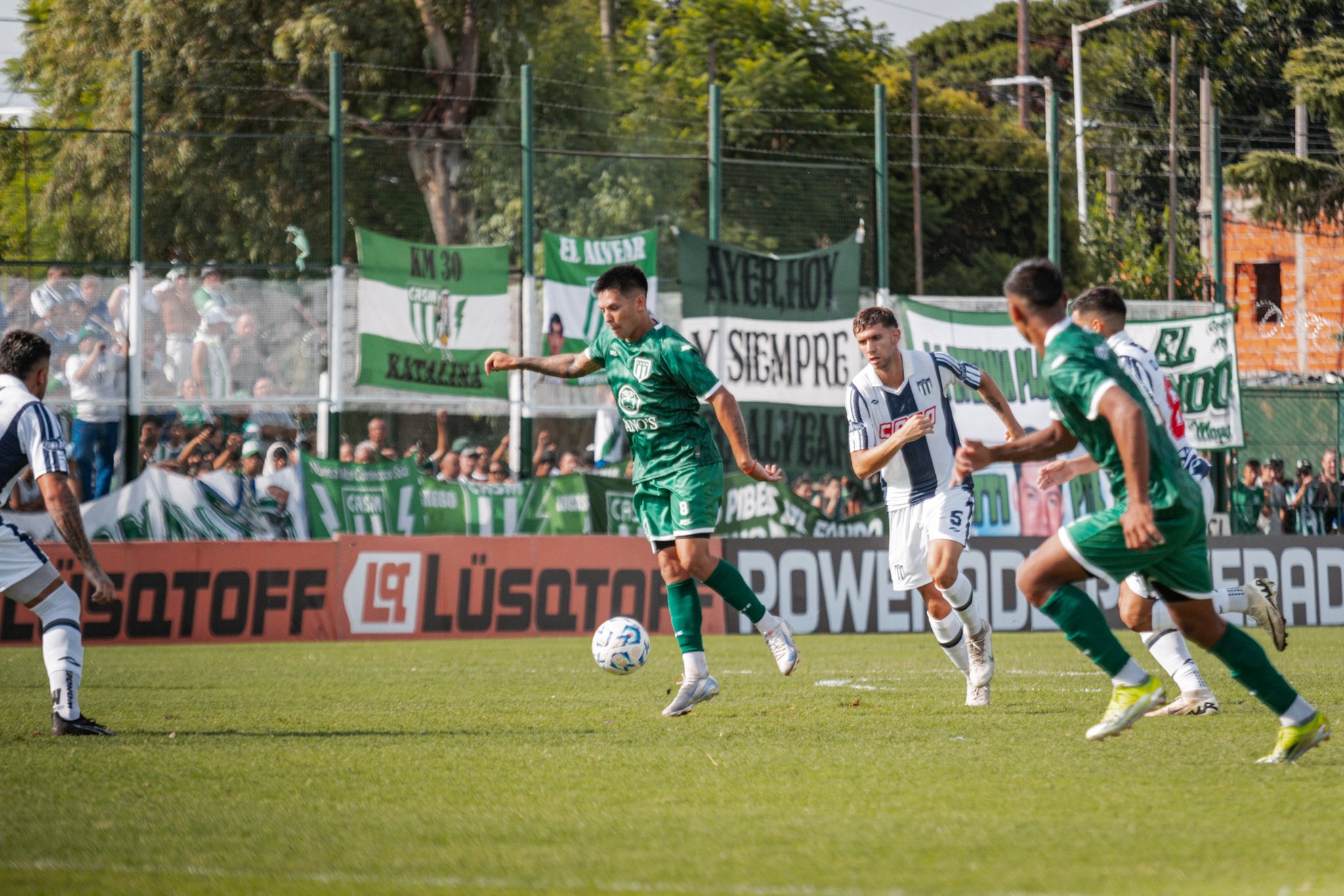 San Miguel pisó fuerte en el arranque de la Primera Nacional y venció a Tristán Suárez