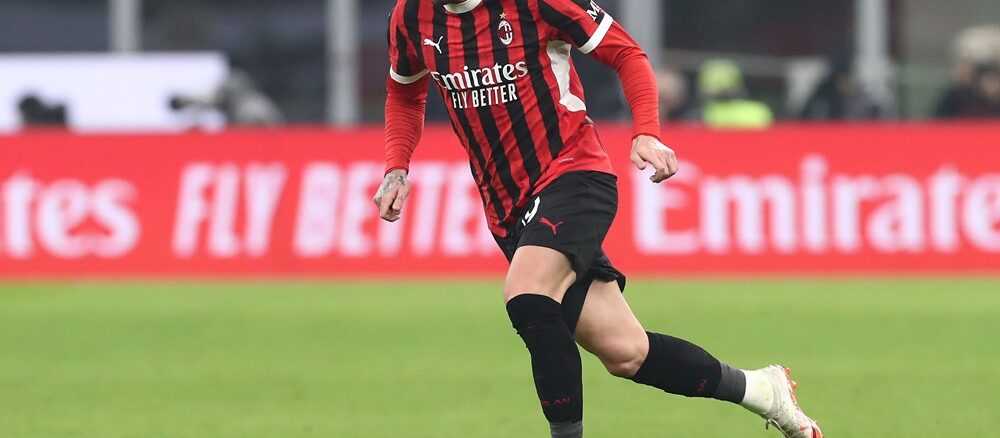 Theo Hernández se fue expulsado en Milan - Feyenoord por Champions League