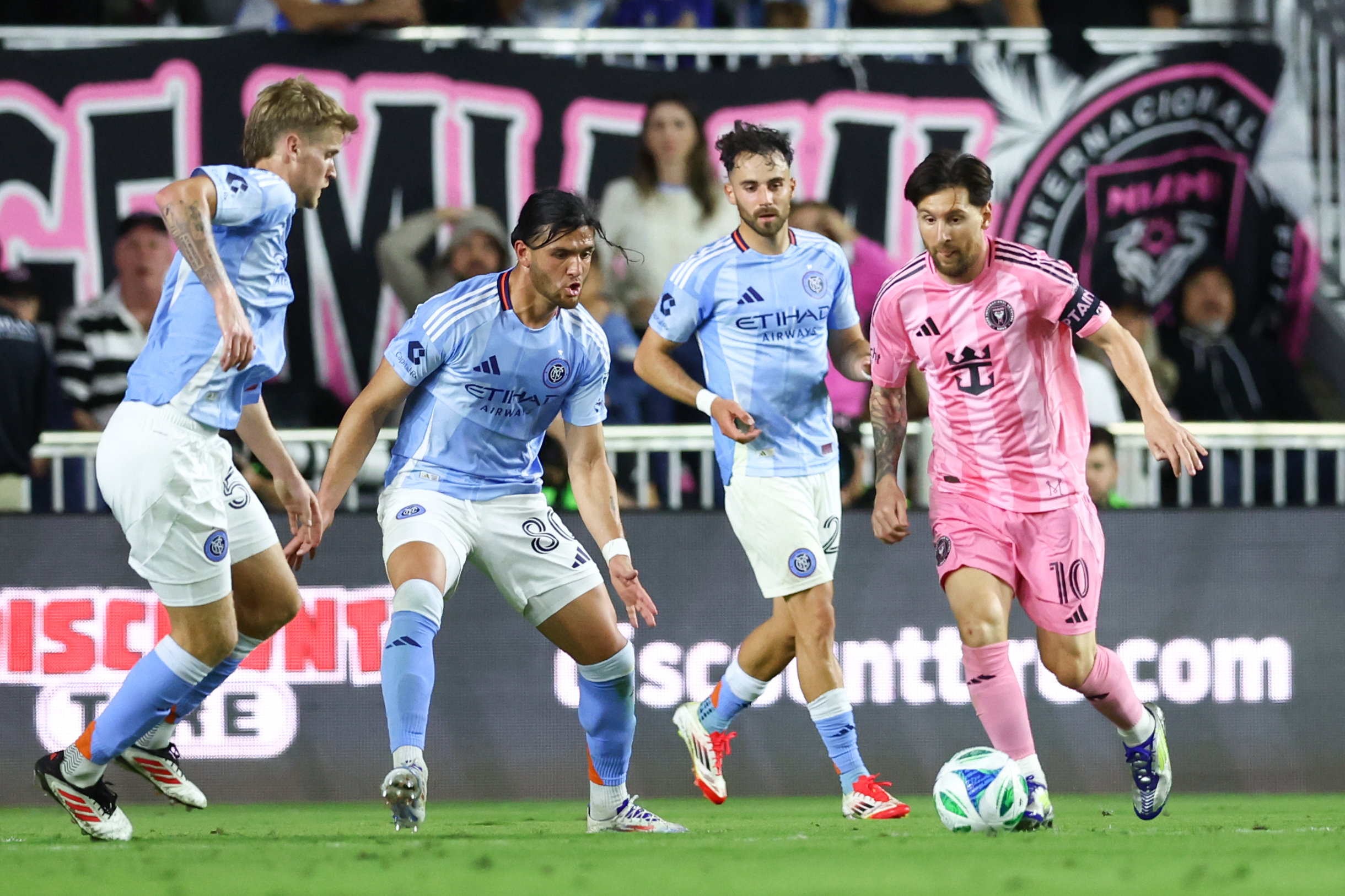 Messi salvó al Inter Miami con una brillante asistencia en el debut de la MLS