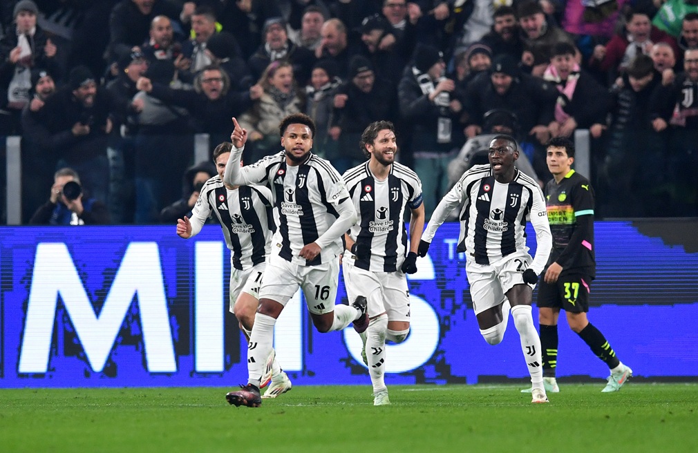 Juventus se adelantó a PSV con un golazo de Weston McKennie
