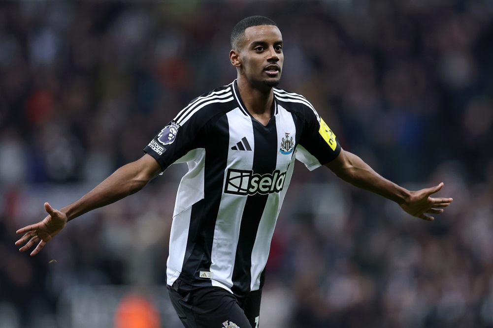 Alexander Isak metió un doblete con Newcastle y es el sueco con más goles en Premier League