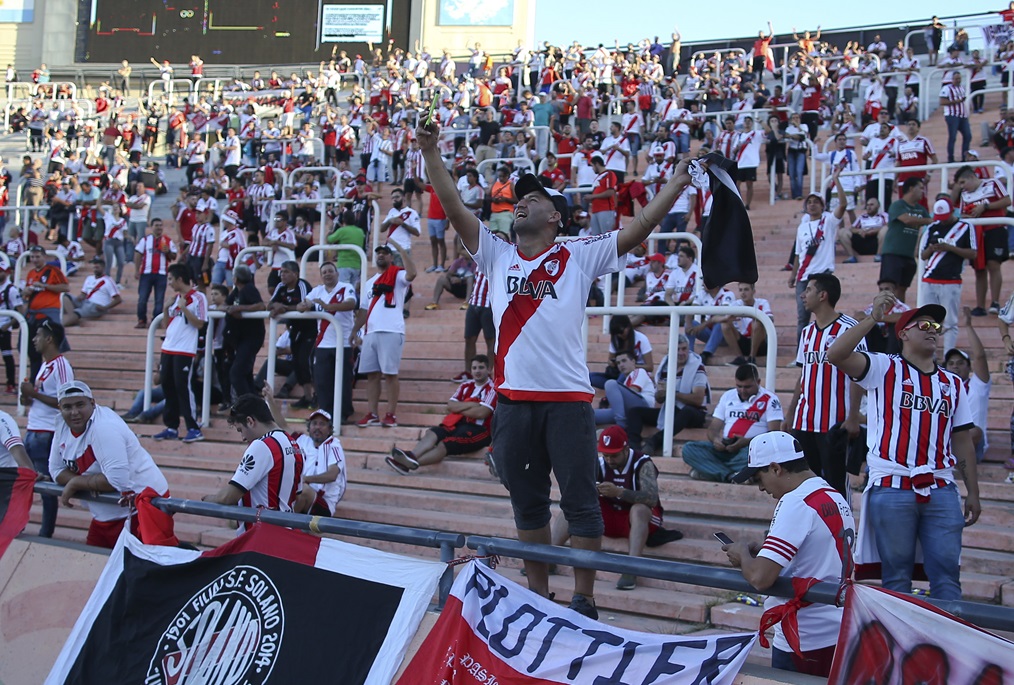Godoy Cruz también se aprovechó y puso precios de locos a los hinchas de River en Mendoza