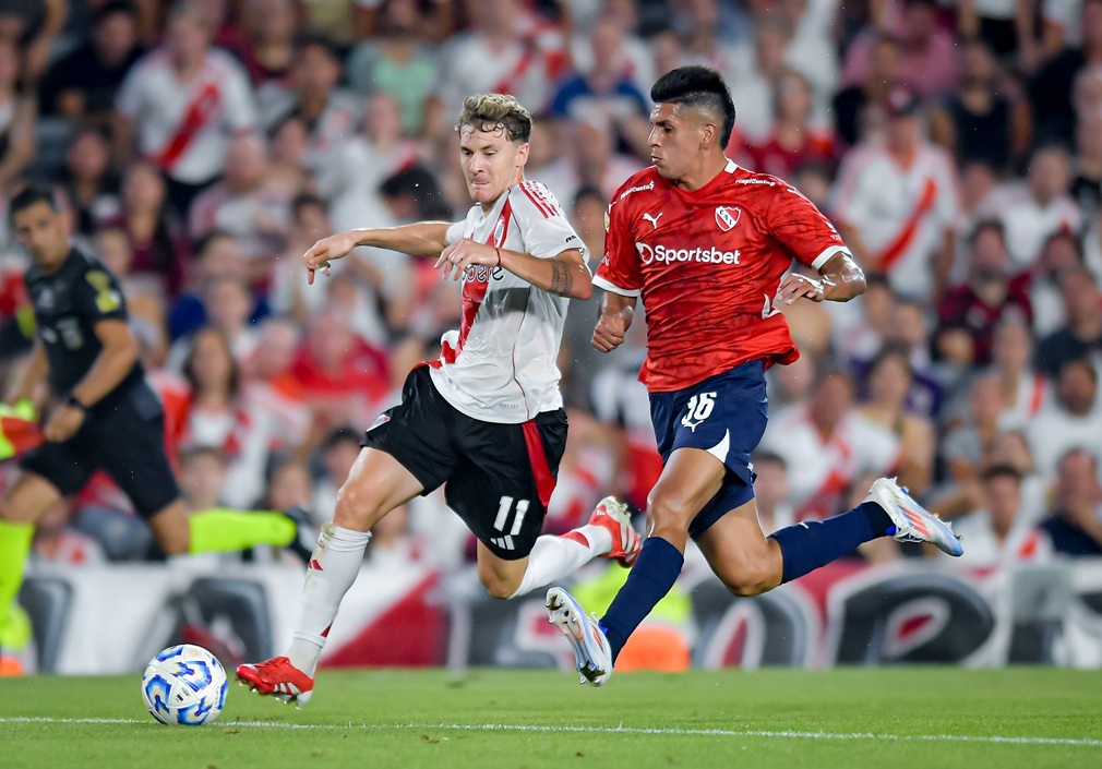 ¡River pega primero! – Facundo Colidio abrió la cuenta ante Independiente