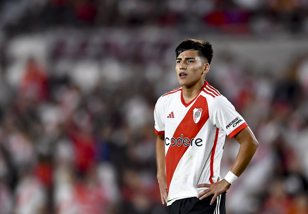 Chelsea busca a Subiabre y River tiene otro juvenil con destino de Premier League