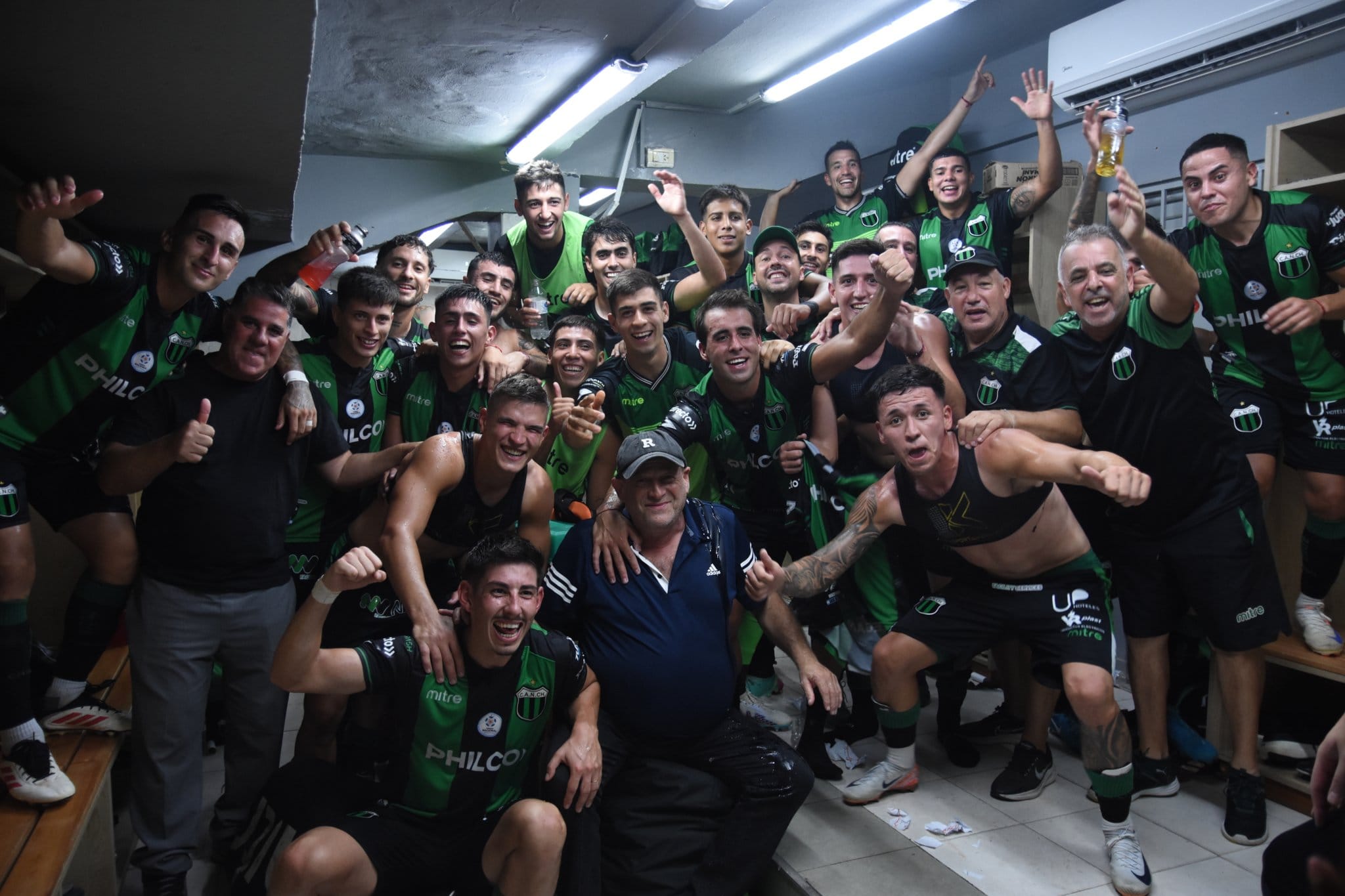 Nueva Chicago derrotó a Mitre en el reestreno de Perazzo en el banco