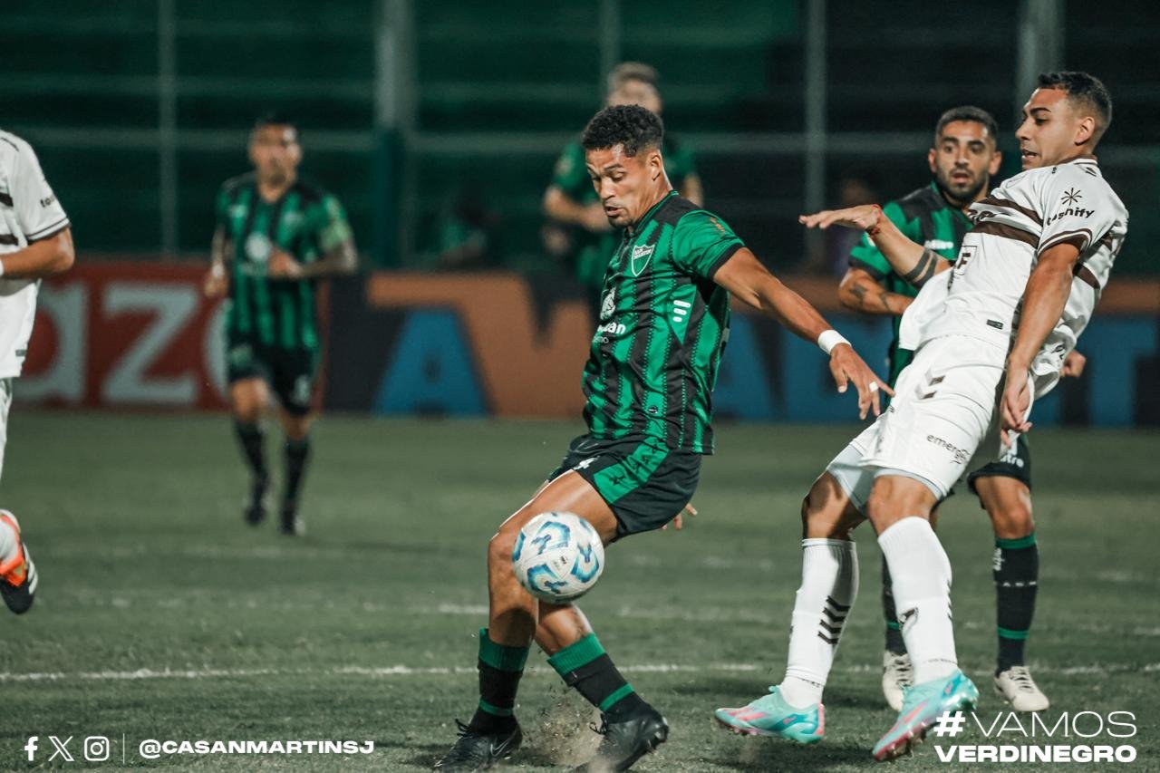 Platense se impuso sin inconvenientes ante San Martín de San Juan