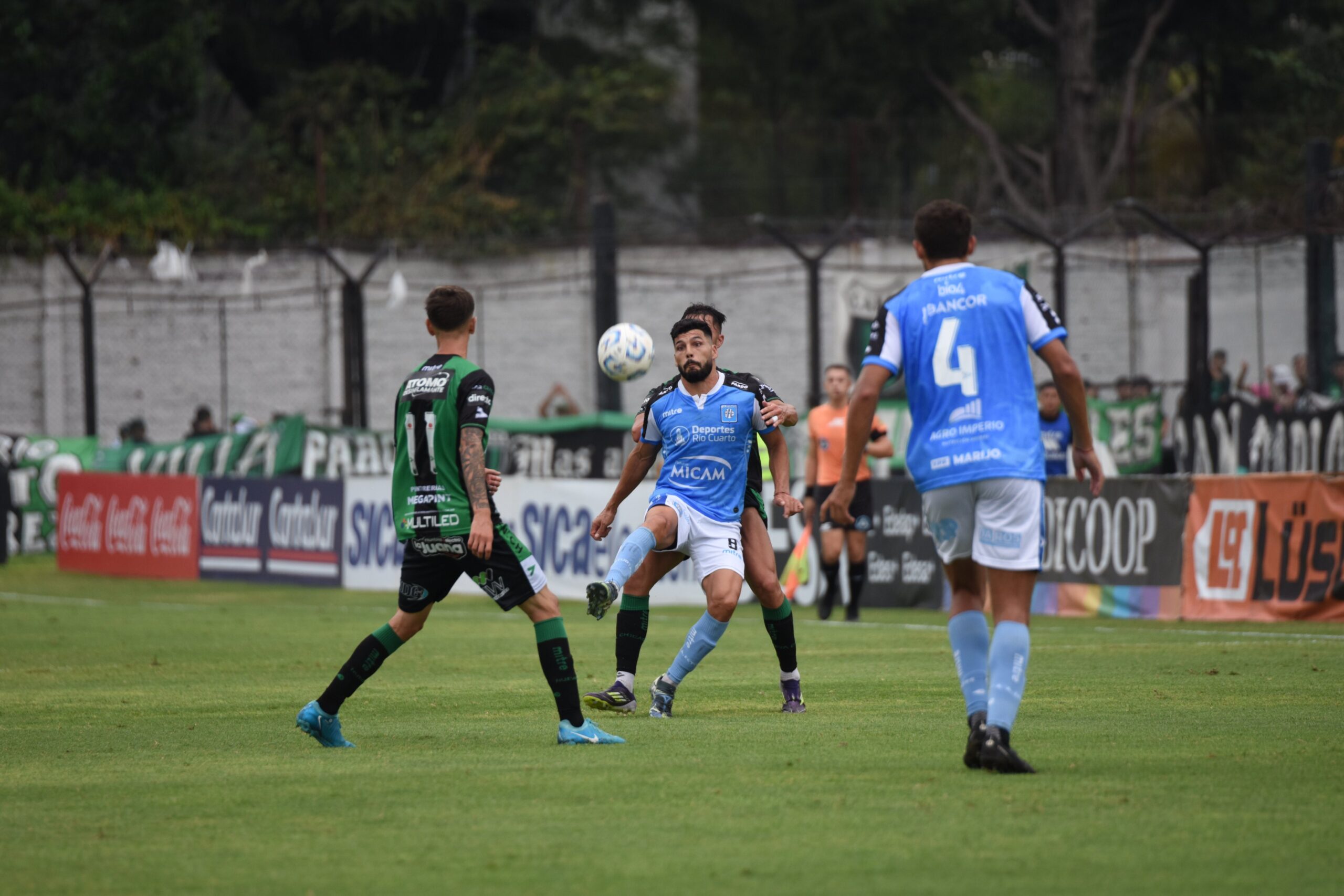 Estudiantes de Rio Cuarto rugió y se lo dio vuelta a Nueva Chicago en Mataderos