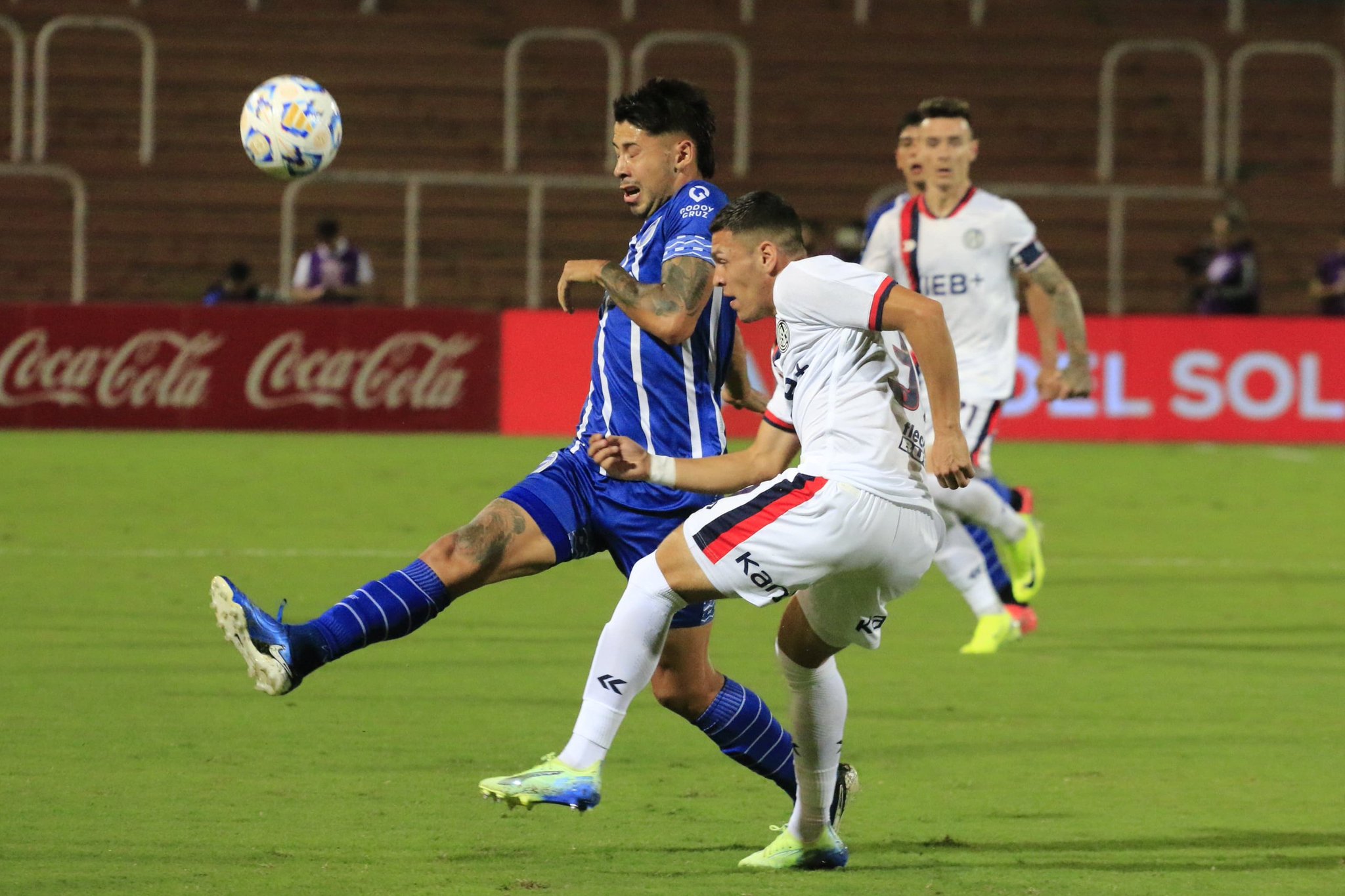 Godoy Cruz y San Lorenzo se quedaron y firmaron un lógico 0 a 0
