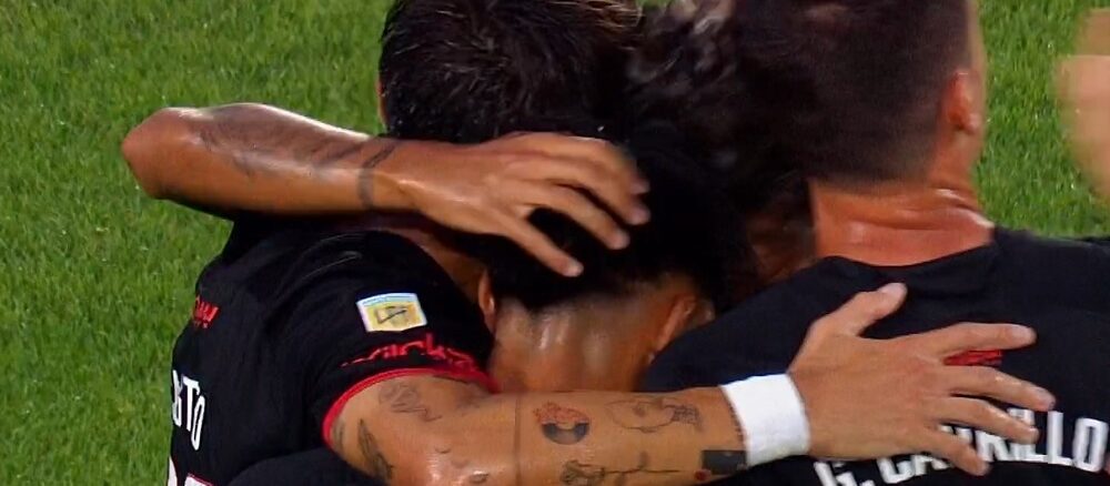 Gol Estudiantes Alexis Castro River