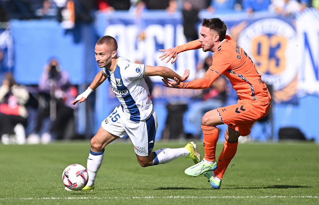 ¡Viernes raro! No hay partido de La Liga y así se jugará la jornada 27