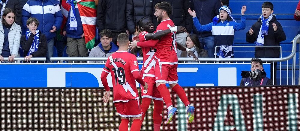 Deportivo Alaves v Rayo Vallecano - La Liga EA Sports Alavés Rayo