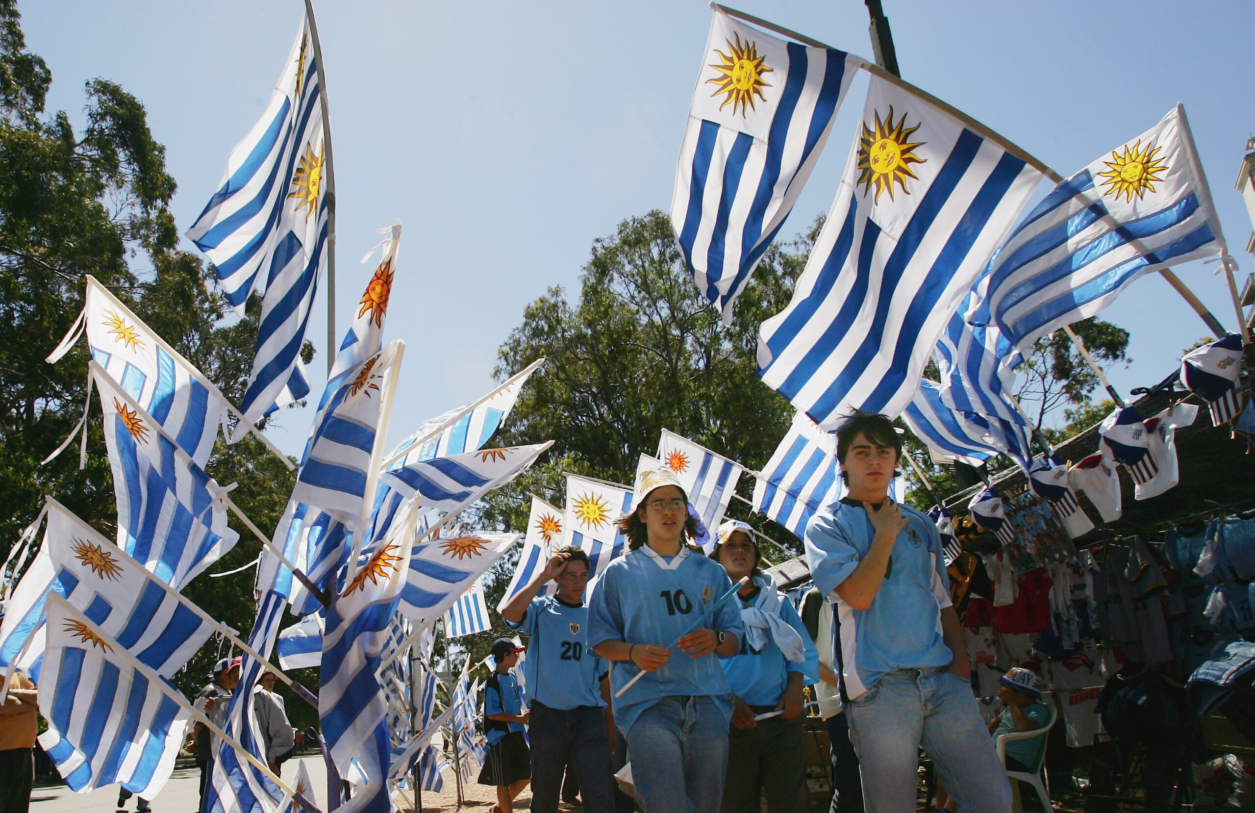La previa de Uruguay – Argentina: ¿Cómo están los precios en las calles de Montevideo?