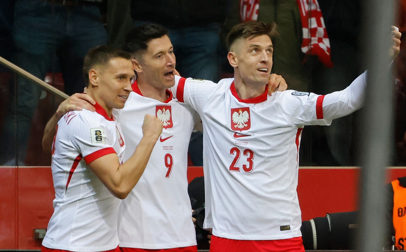 Polonia se apoyó en Lewandowski para lograr un triunfo clave