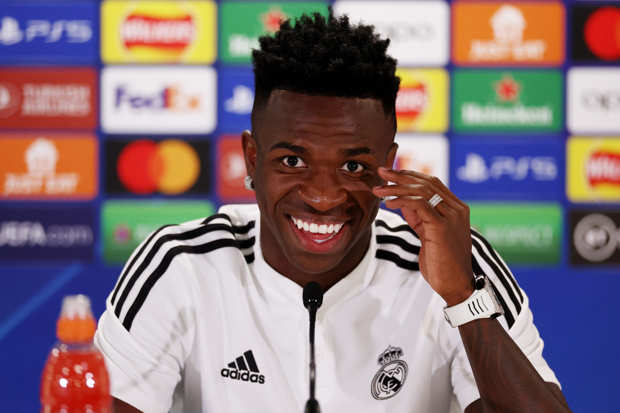 Vinicius palpita el derbi de Champions: «Será un gran partido y ahora estoy en mi mejor versión»