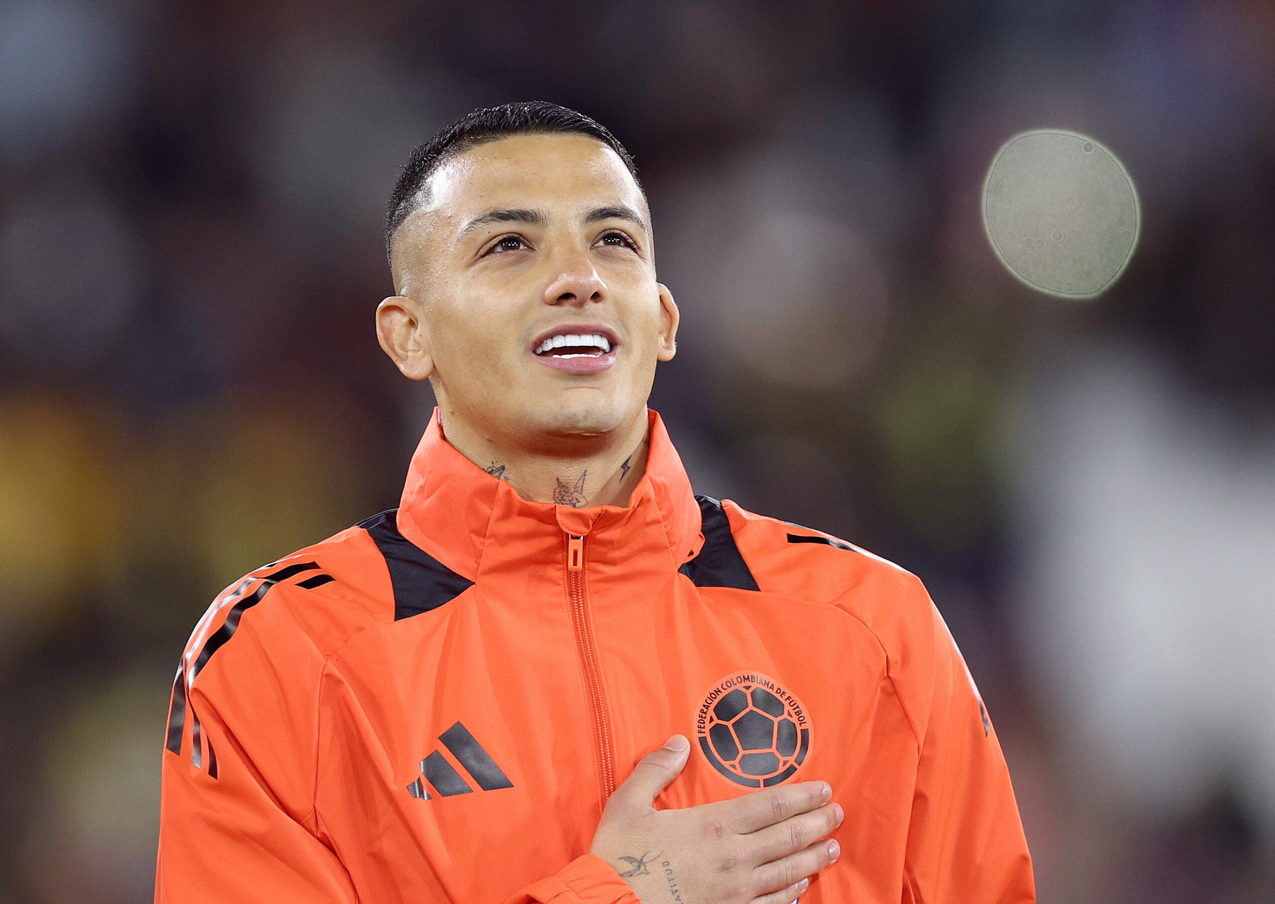River oficializó al colombiano Kevin Castaño como refuerzo y se sumaría esta tarde a las prácticas