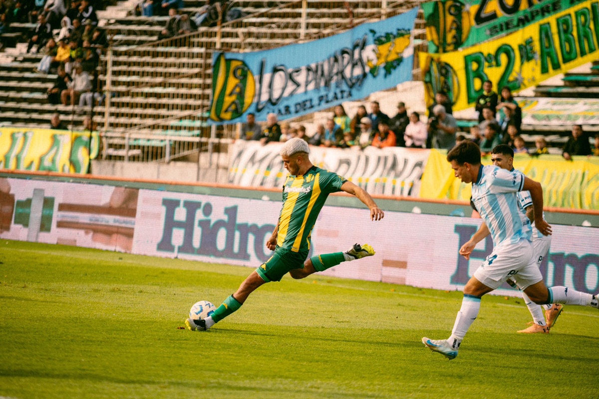 Racing le ganó a Aldosivi y una tarde volvió a los playoffs del Apertura