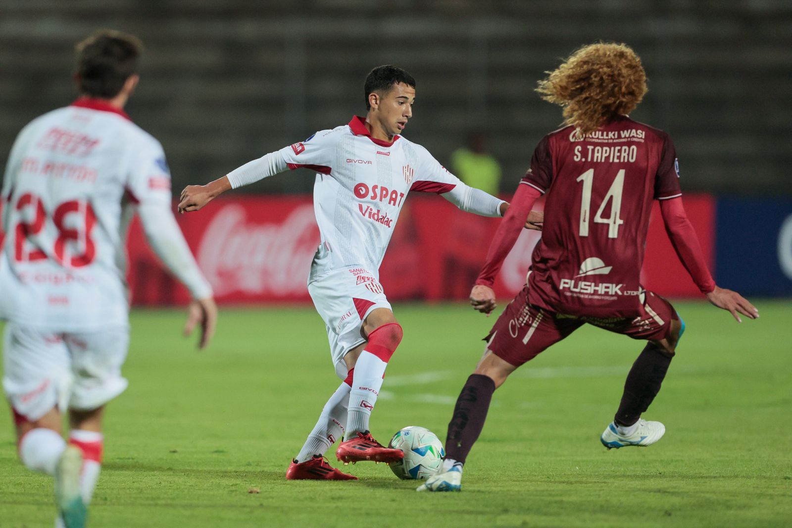 Unión tuvo una noche negra y perdió por goleada ante Mushuc Runa en la altura de Ecuador