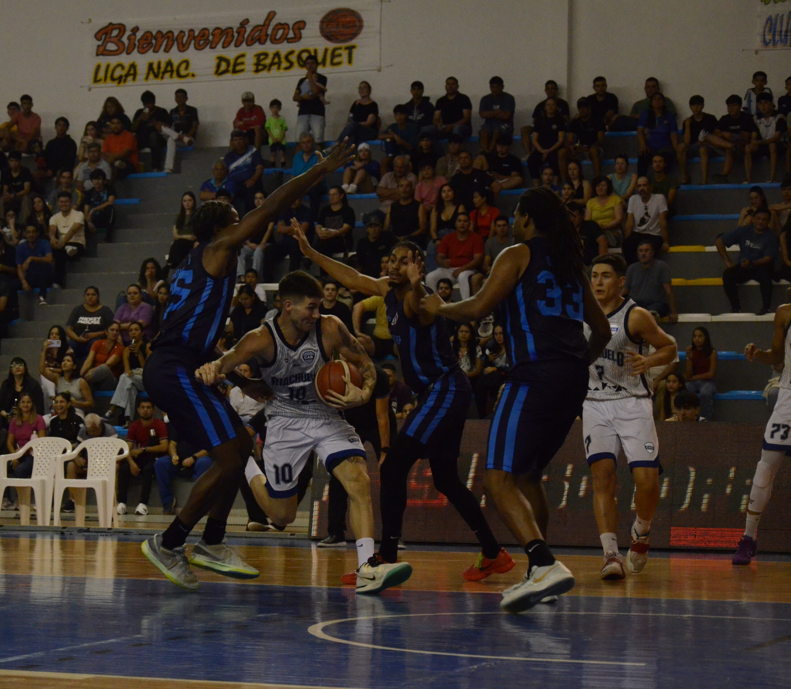 Gran remontada de Riachuelo en Formosa