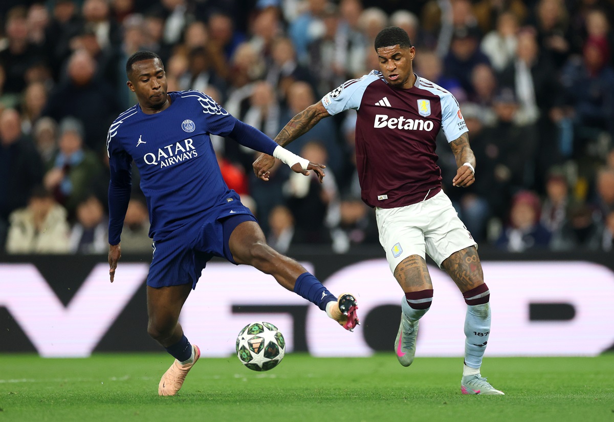 El ecuatoriano, Willian Pacho, héroe del PSG ante Aston Villa en Champions League