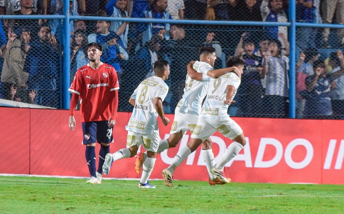 Atlético Tucumán venció a Independiente