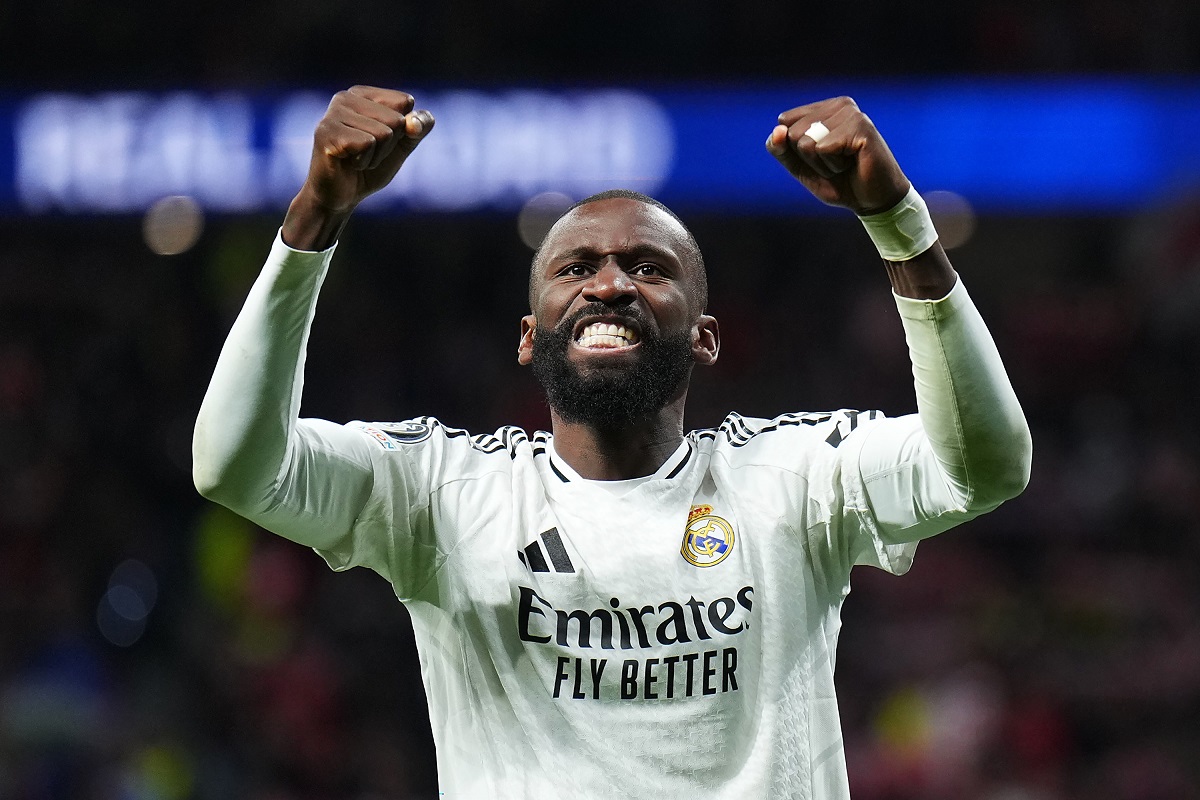 Otro escándalo en España: el árbitro De Burgos revela que Rüdiger le tiró un objeto en la final