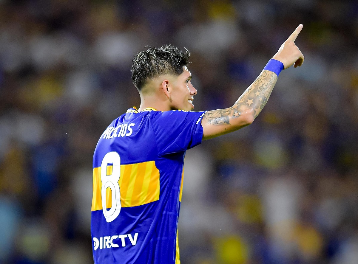 El chileno Carlos Palacios marcó un golazo ante Estudiantes y anotó su tercer tanto en Boca