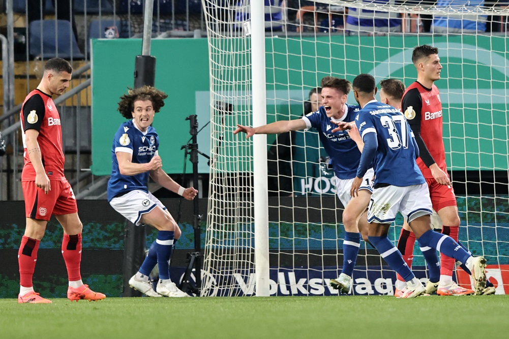 ¡Bombazo! Arminia Bielefeld eliminó al Bayer Leverkusen y es finalista en DFB Pokal