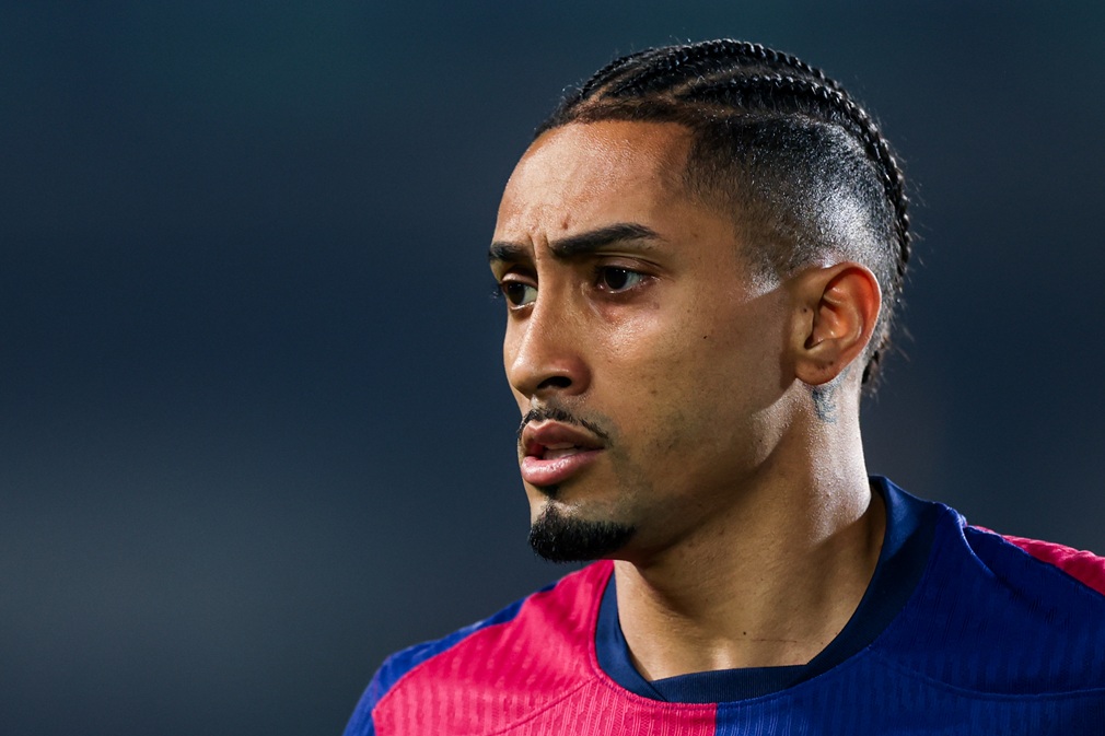 Raphinha adelantó a Barcelona con su gol 15 en Champions League