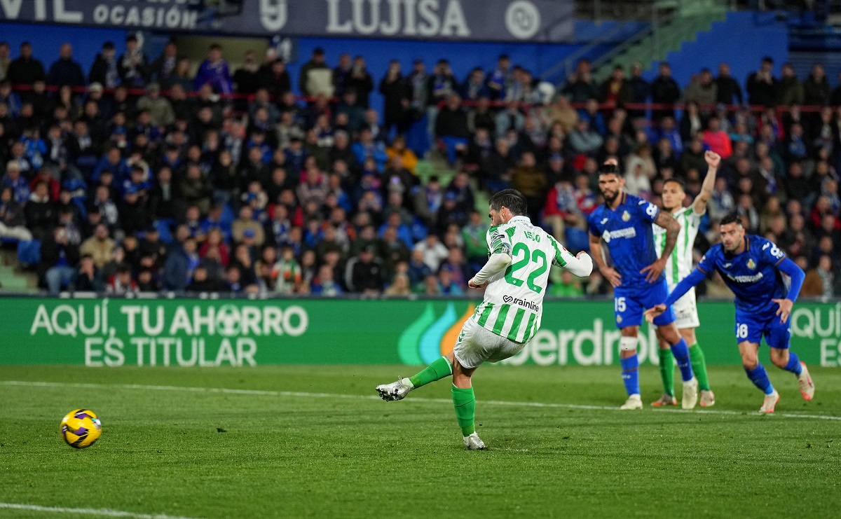 Isco, capitán del Betis: «Estoy en uno de los mejores momentos de mi carrera»