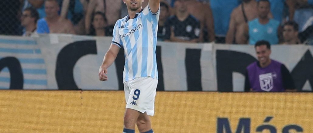 Maravilla Martínez lleva 40 goles en 63 partidos con Racing