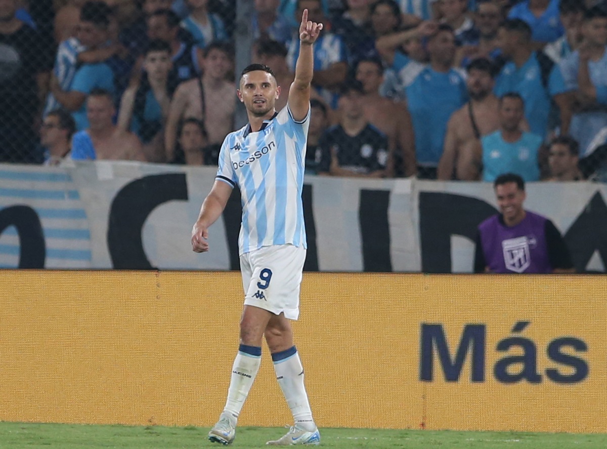 Adrián Martínez llegó a los 40 goles en 63 partidos disputados con Racing