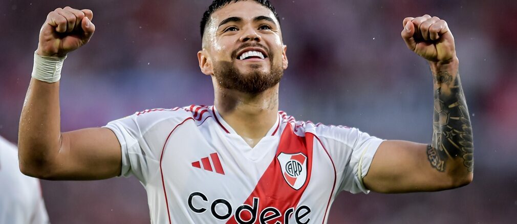 River Plate v Barracas - Liga Profesional 2024