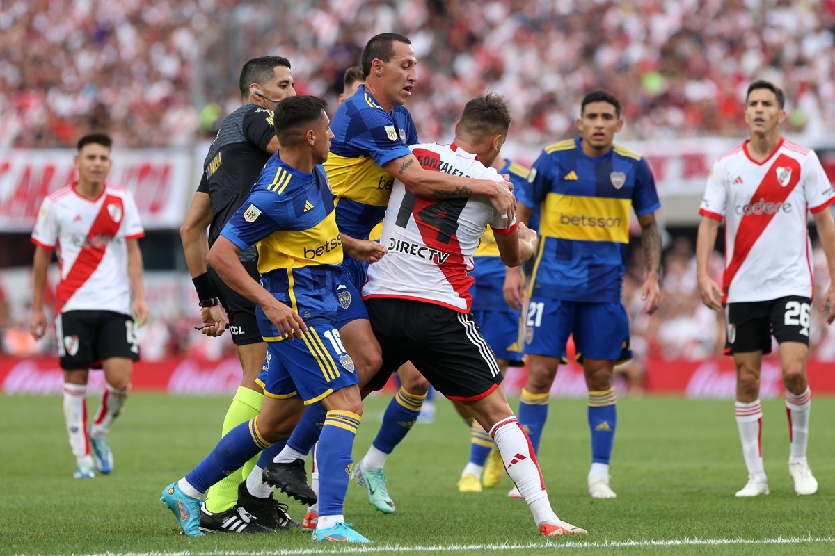 ⁉️ ¿Quién pone más en juego este domingo? ¿El River de Gallardo o el Boca de Gago?