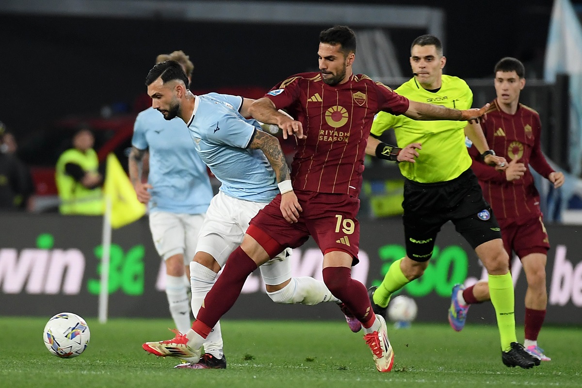 Lazio y Roma empataron 1 a 1 en un clásico vibrante por la Serie A