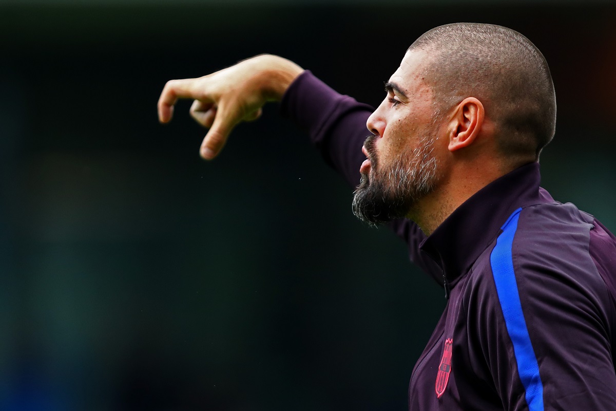 El ex arquero del Barcelona, Víctor Valdés, tendrá un nuevo desafío como técnico en el Ascenso de España
