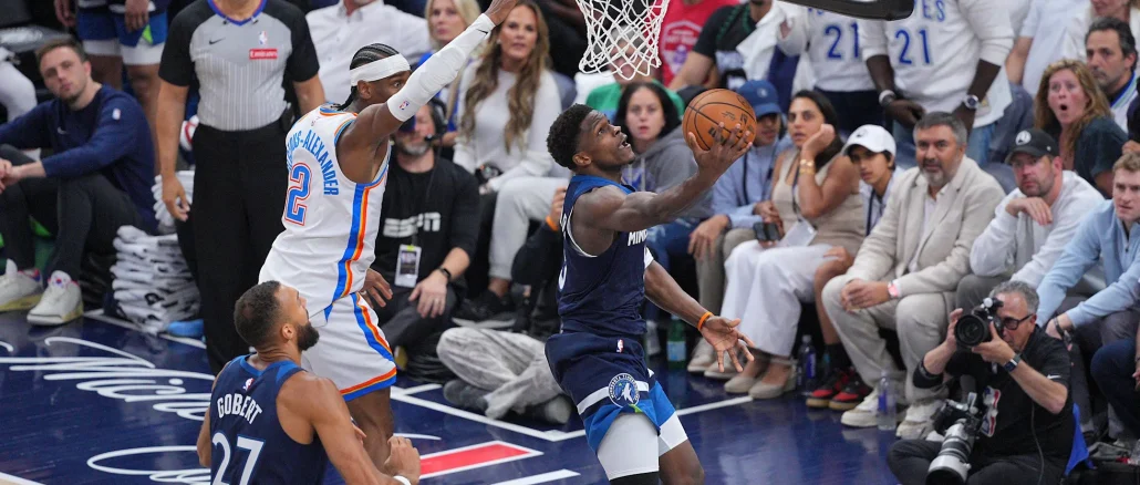 Victoria de los Minnesota Timberwolves en el Juego 3 de las Finales de Conferencia del Oeste