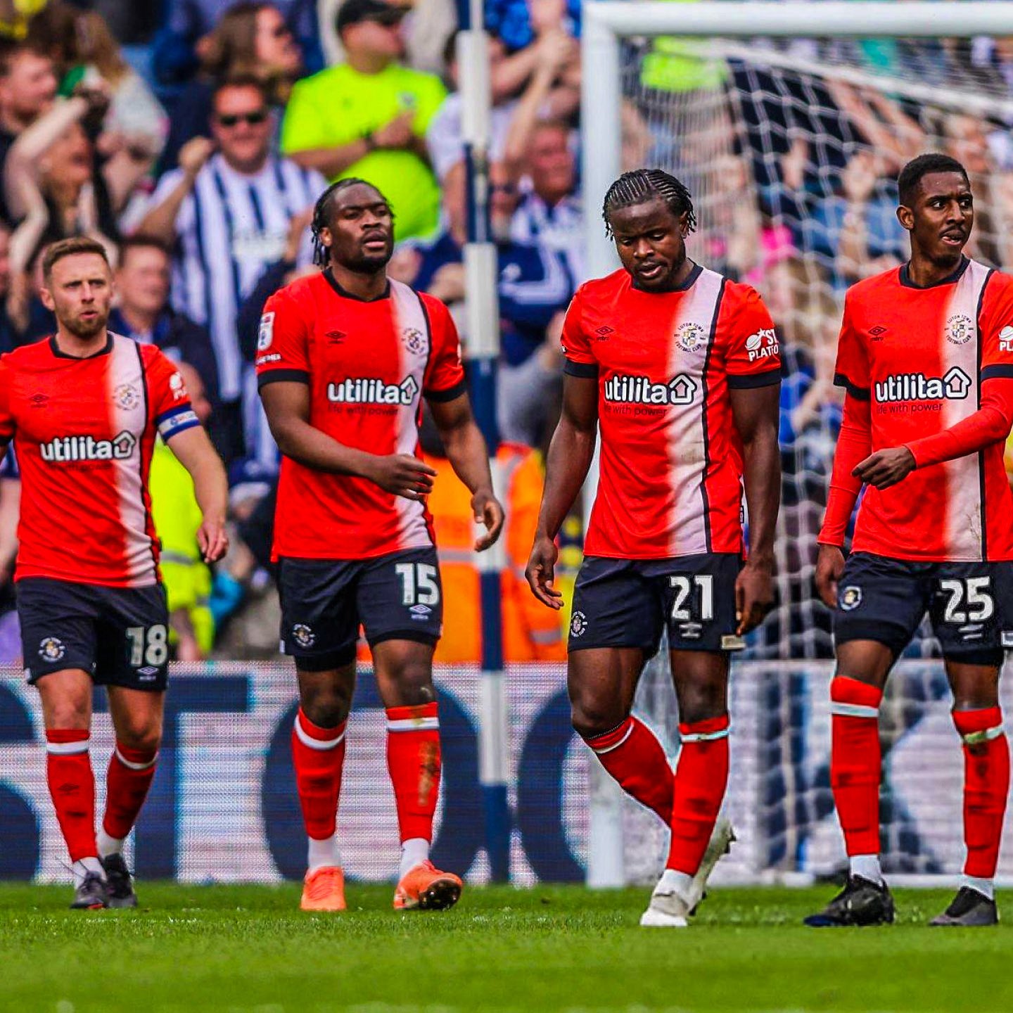 Luton Town bajó a la League One y sumó su segundo descenso seguido en Inglaterra